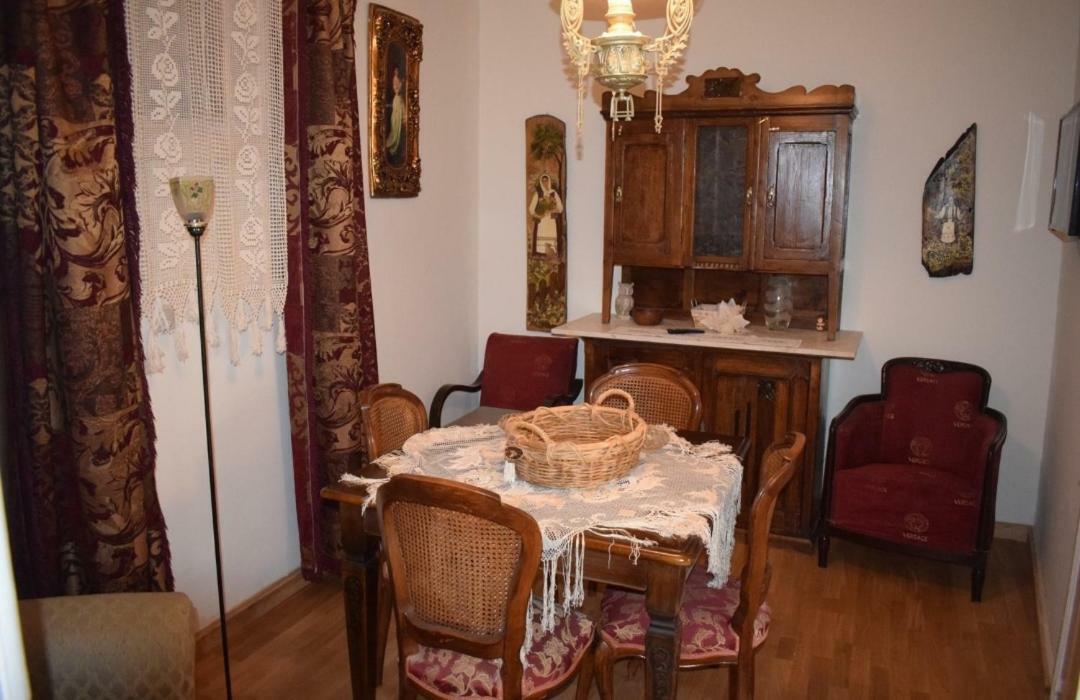 Archontiko Kolokotroni Apartment นาฟปลิโอ ภายนอก รูปภาพ